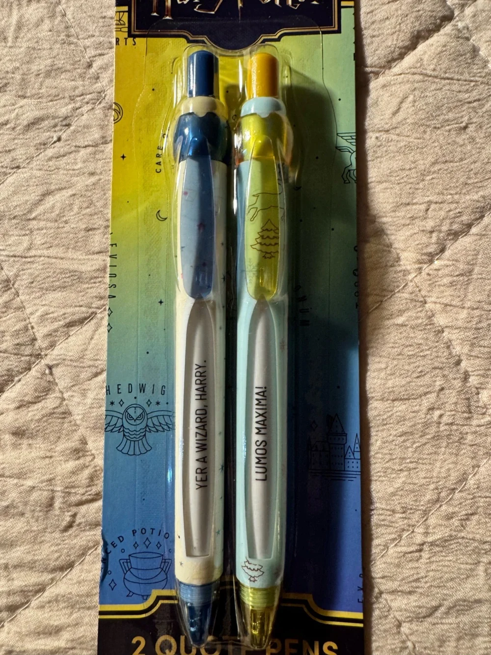 Warner Bros. Harry Potter Hedwig Fuzzy White Owl Beanie/Pen set
